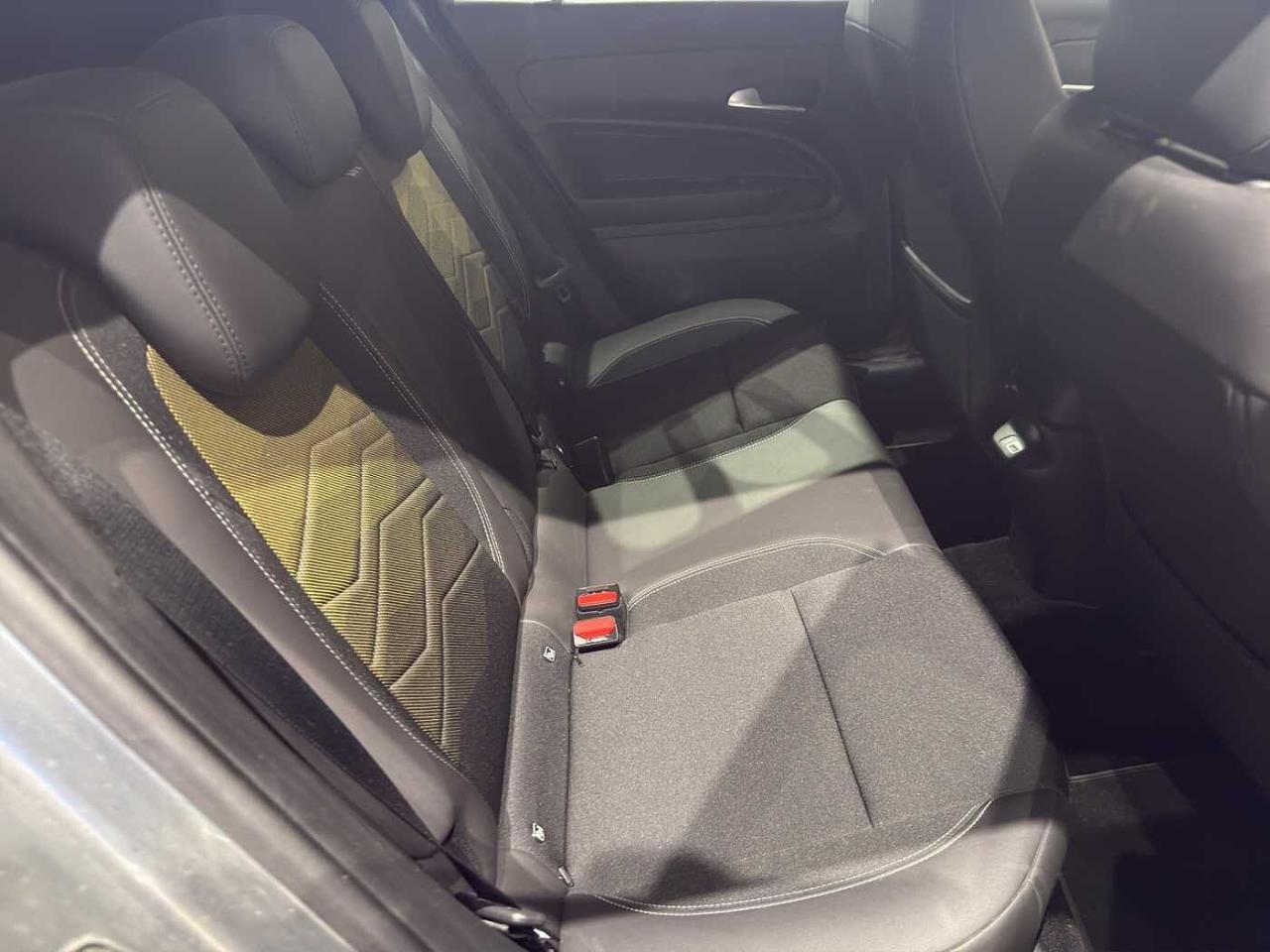 Jeep Jeep Avenger usata 10