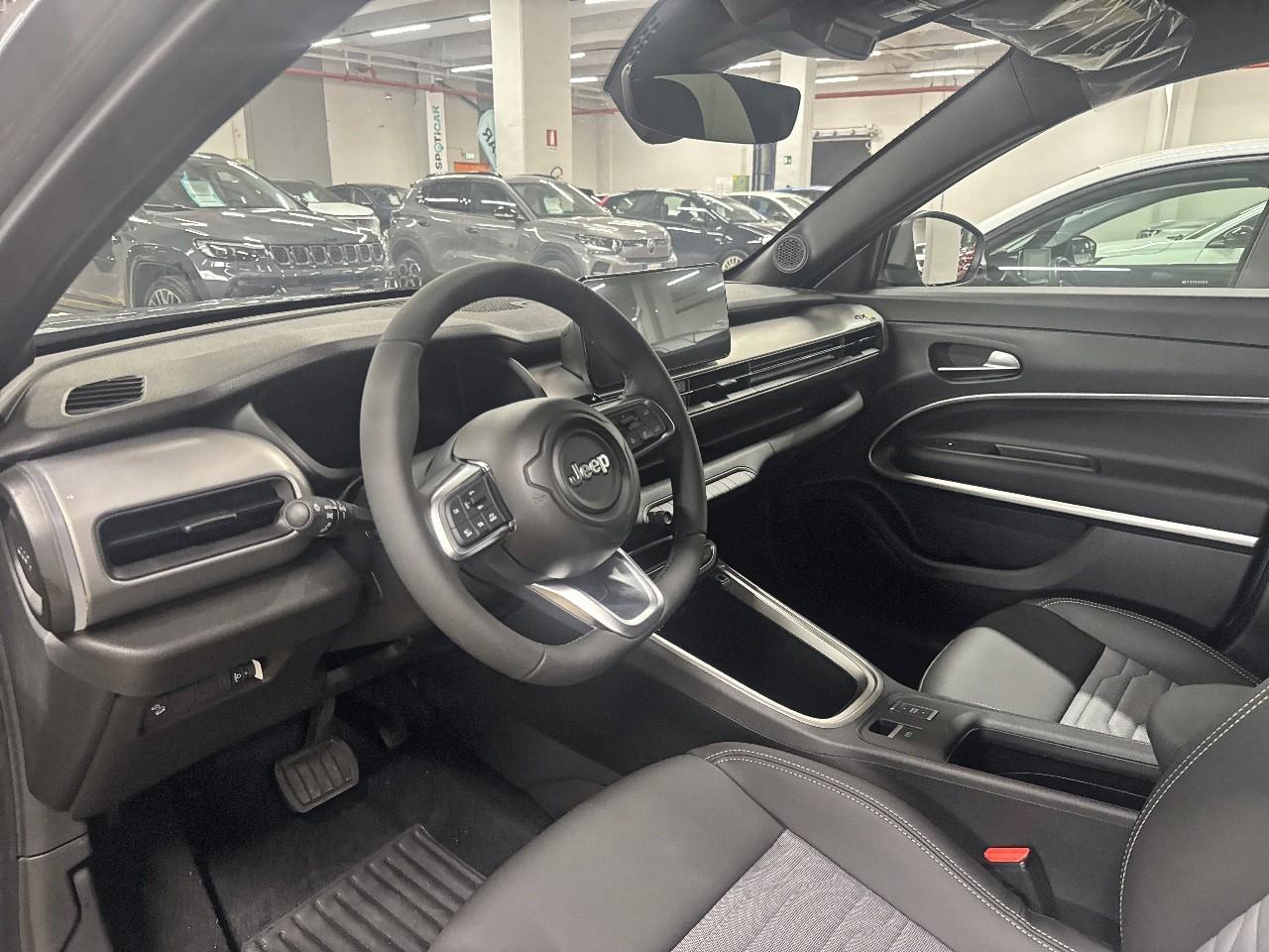 Jeep Jeep Avenger usata 19