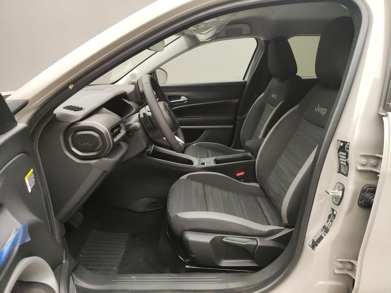 Jeep Jeep Avenger usata 14
