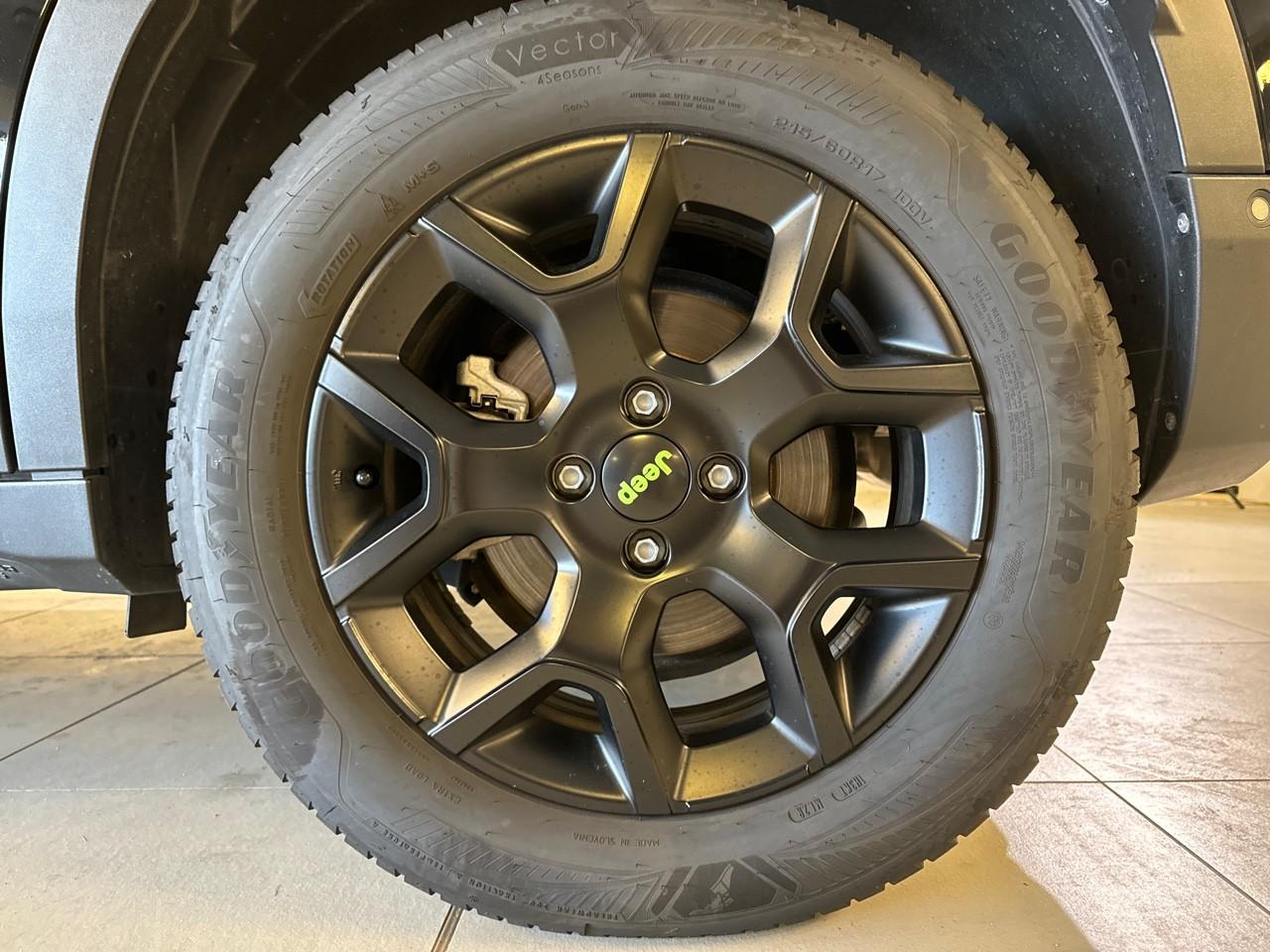Jeep Avenger - Foto 3