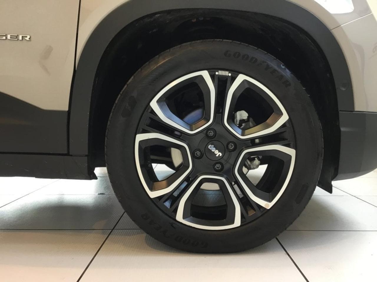 Jeep Jeep Avenger usata 14