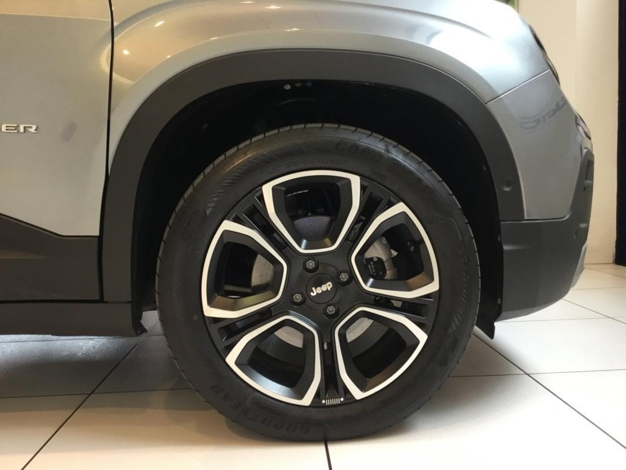 Jeep Jeep Avenger usata 14