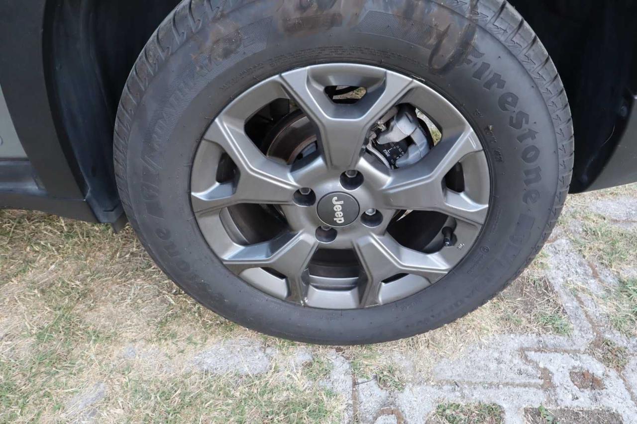 Jeep Jeep Avenger usata 10