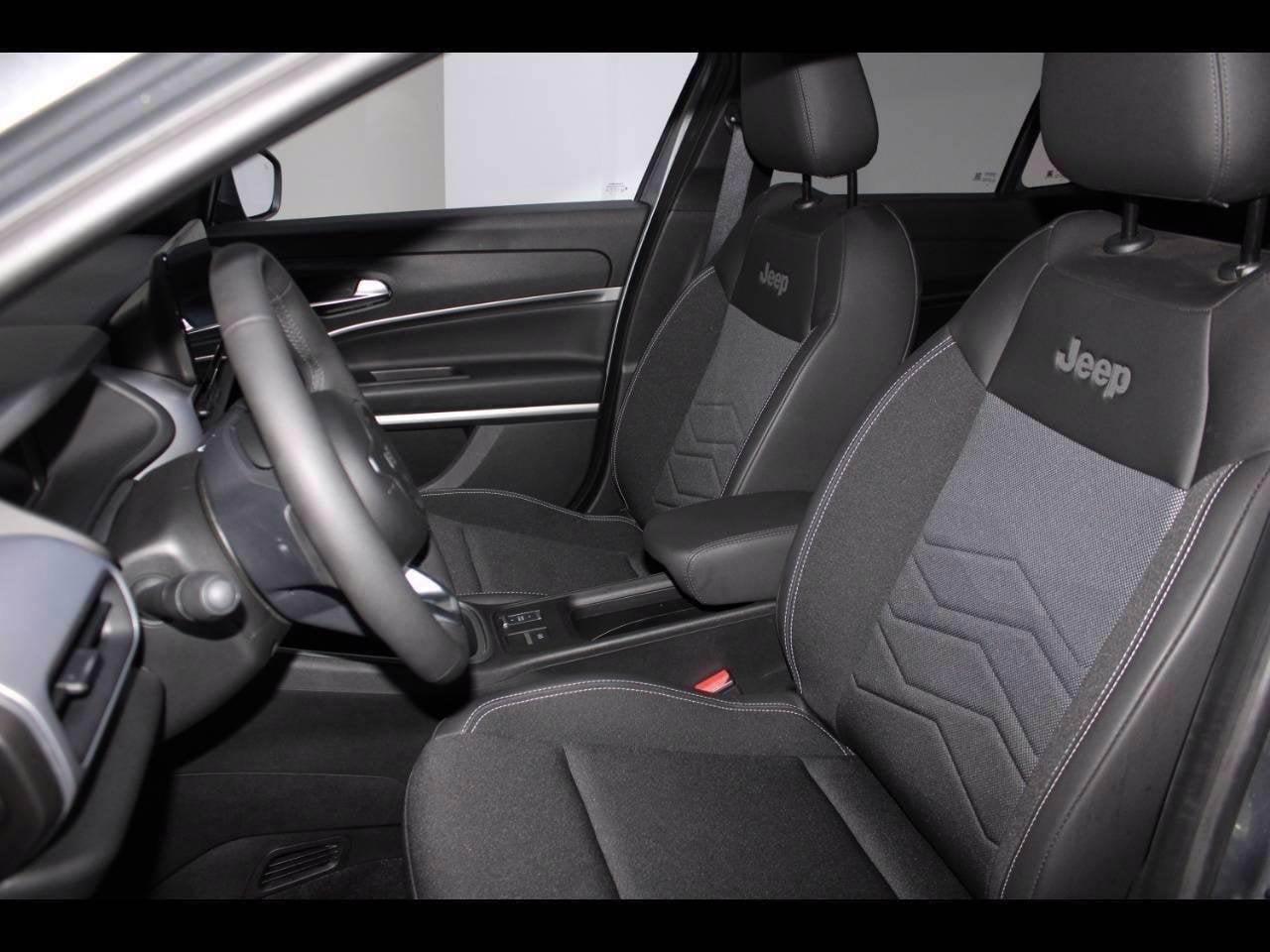 Jeep Jeep Avenger usata 5
