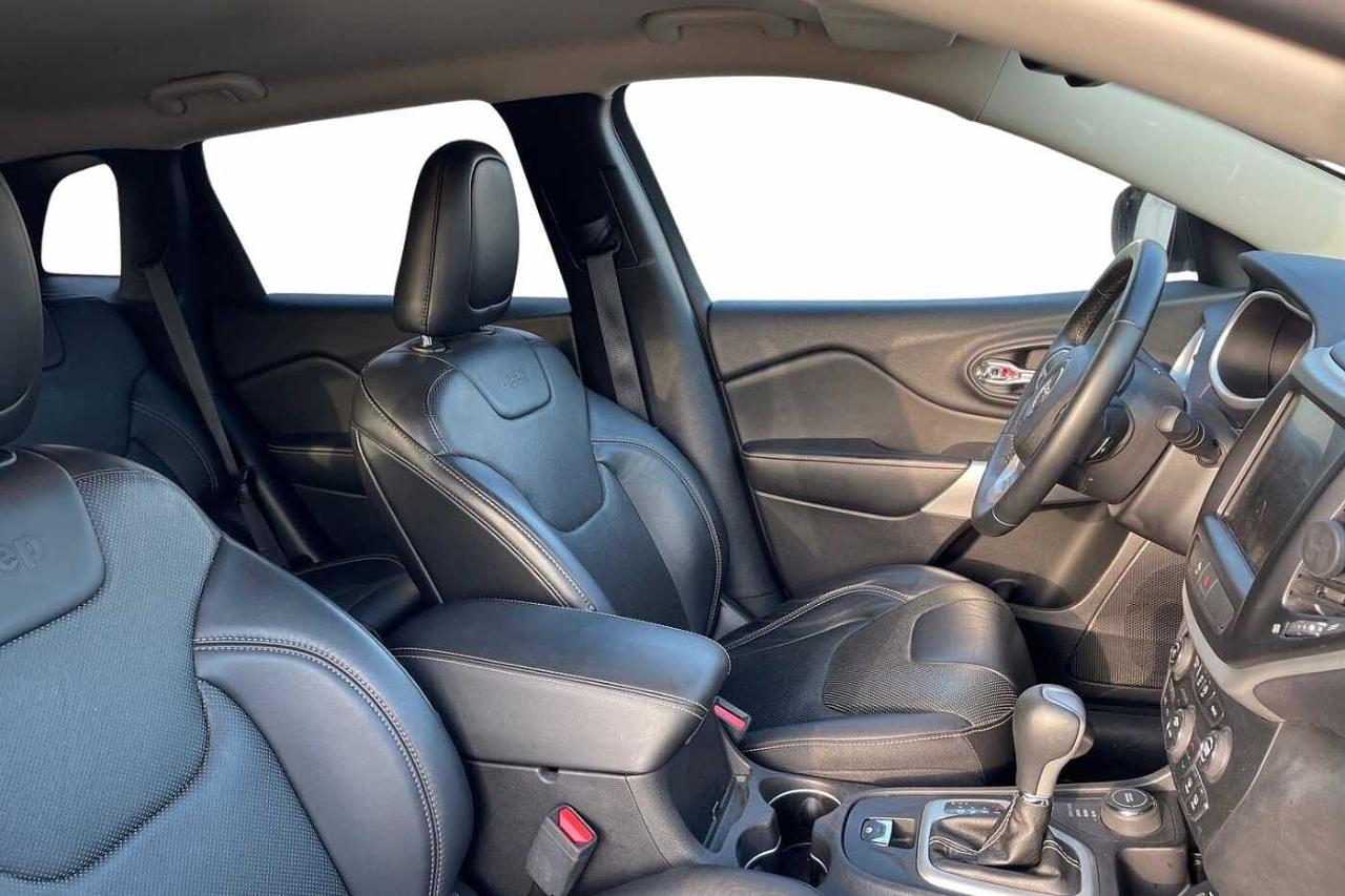 Jeep Jeep Cherokee usata, con accelerazione: 8.5