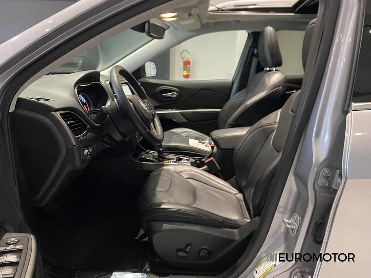 Jeep Jeep Cherokee usata 8