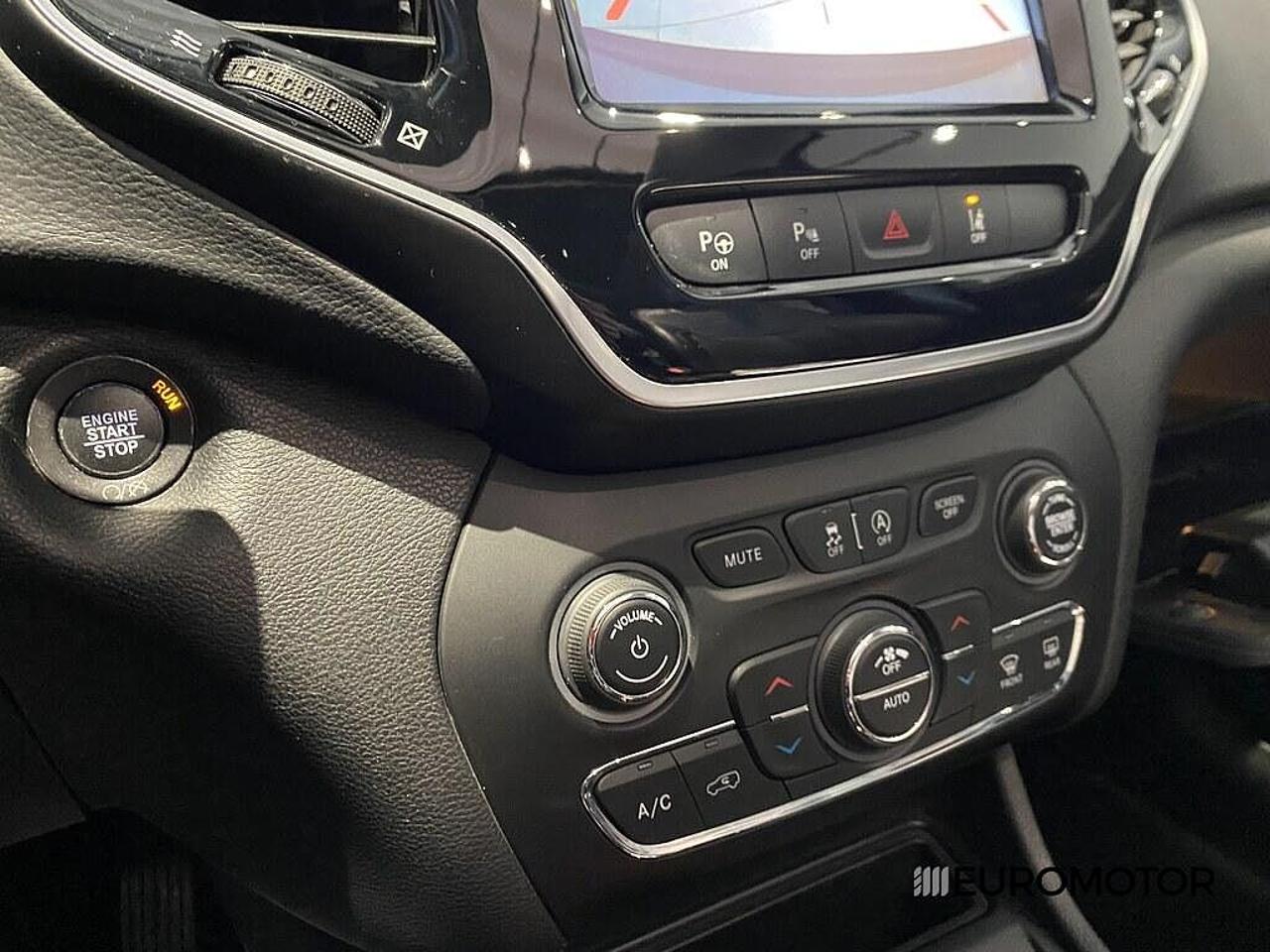 Jeep Jeep Cherokee usata 23