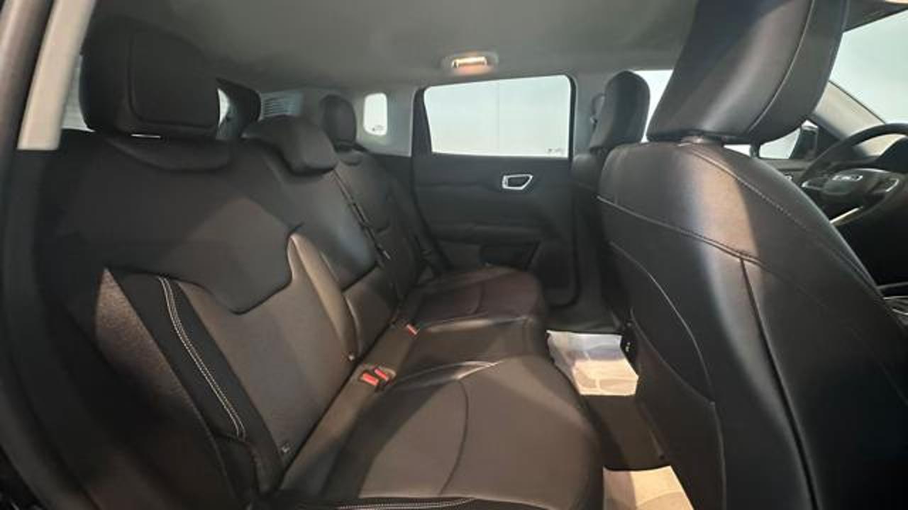 Jeep Jeep Compass usata, con cerchi in lega