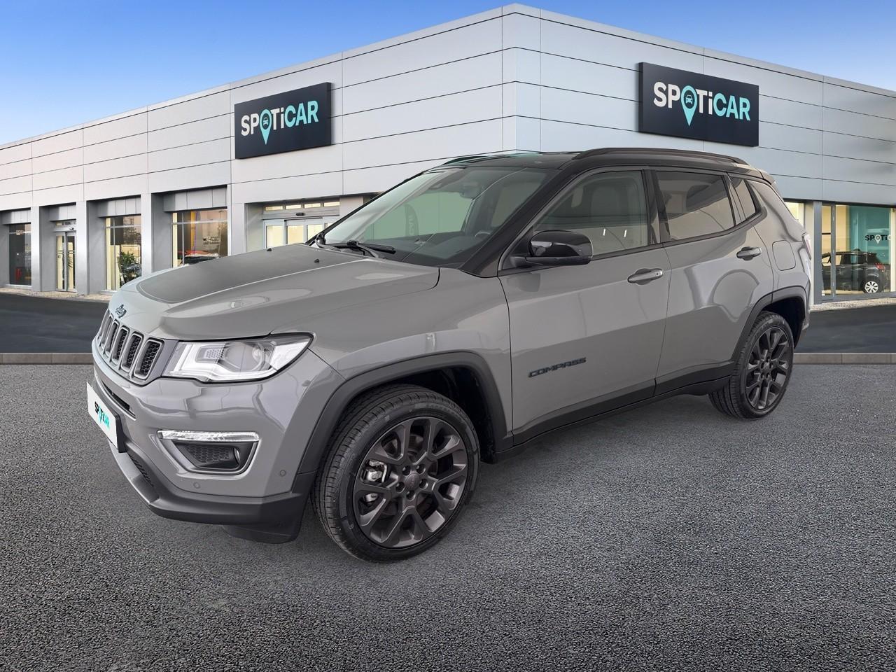 Jeep Jeep Compass usata, con 2 poggiatesta sedili ant. , con reg. in altezza attivi, 3 poggiatesta sedili post. , con reg. in altezza