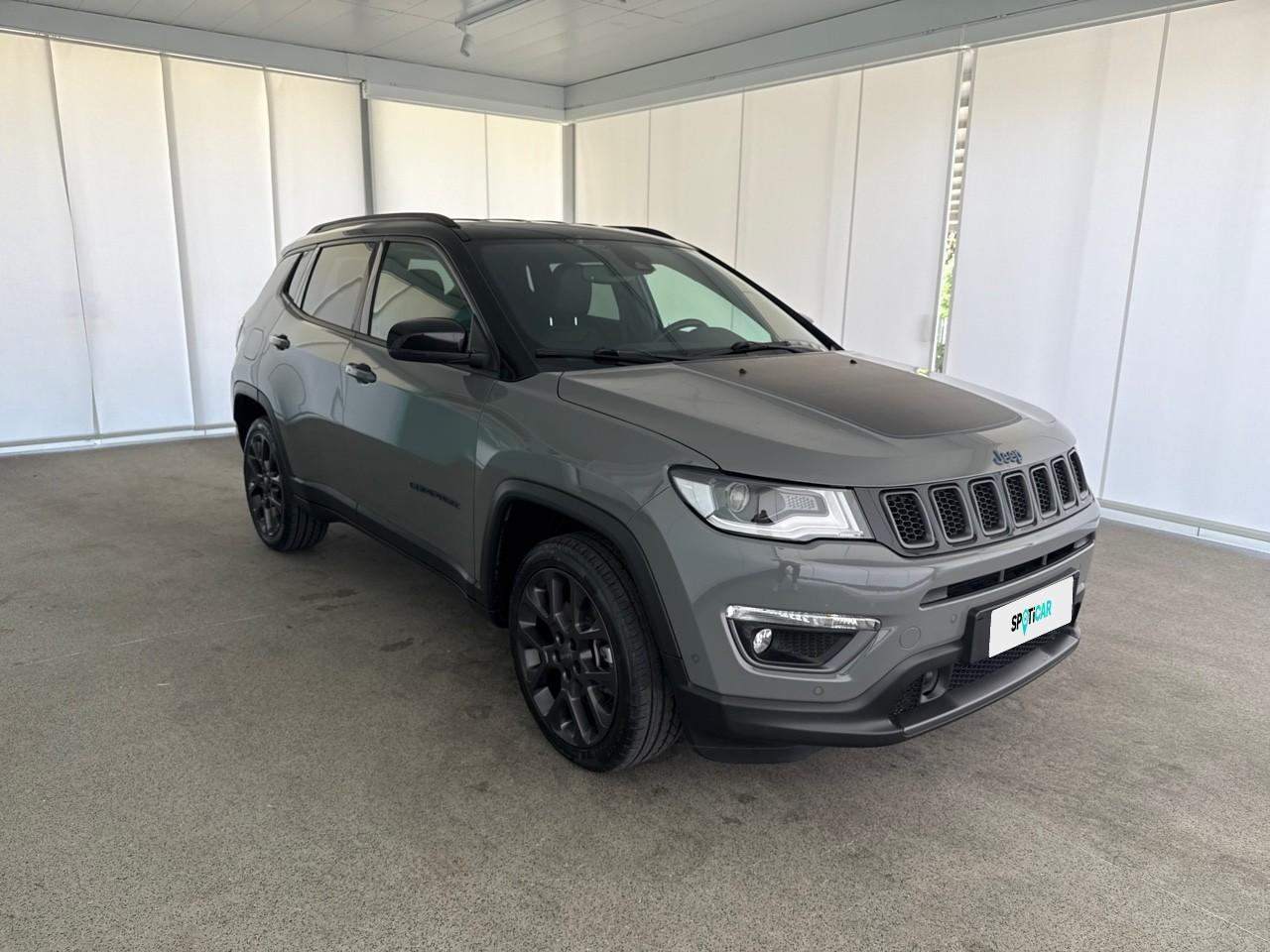 Jeep Jeep Compass usata, con barre longitud.al tetto nero