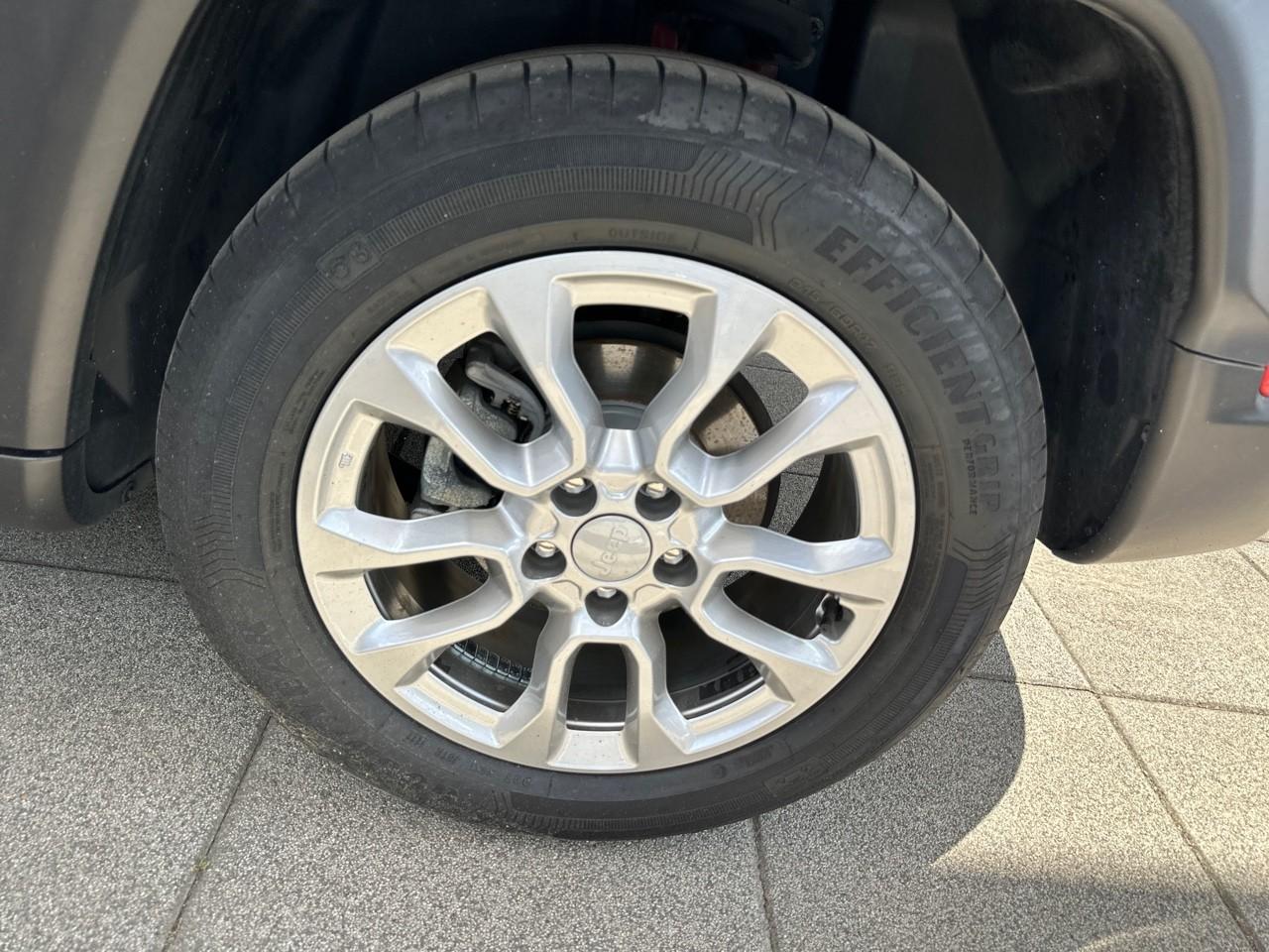 Jeep Jeep Compass usata, con 6 altoparlanti