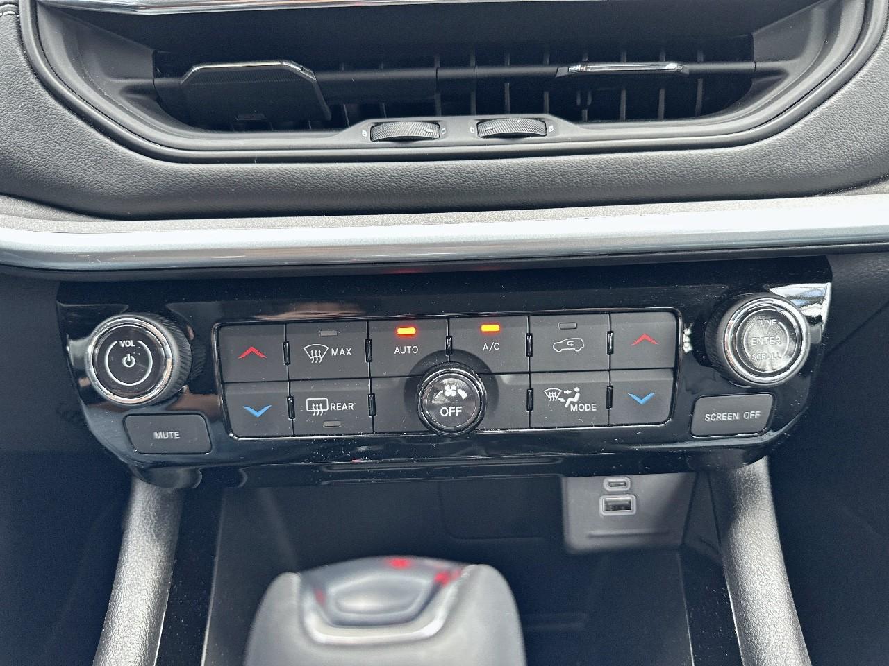 Jeep Jeep Compass usata, con airbags 6