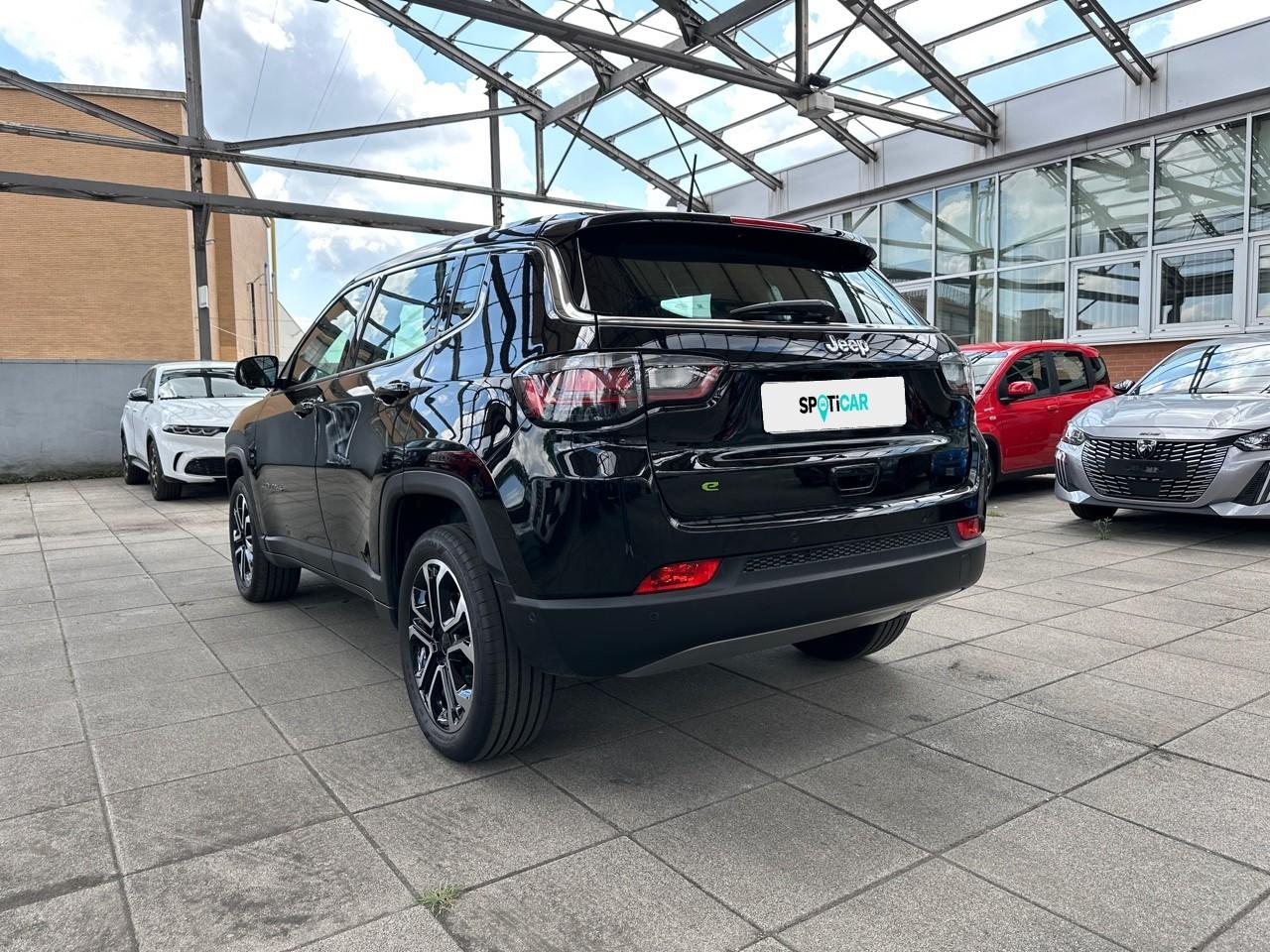 Jeep Jeep Compass usata, con cinture sicurezza ant. conducente e passeggero con reg. in altezza