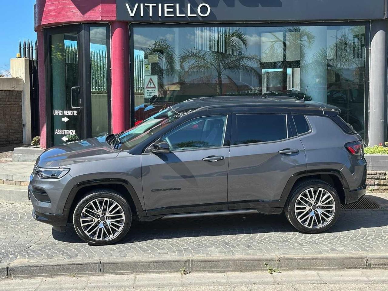 Jeep Jeep Compass usata, con calotte specchi gloss black