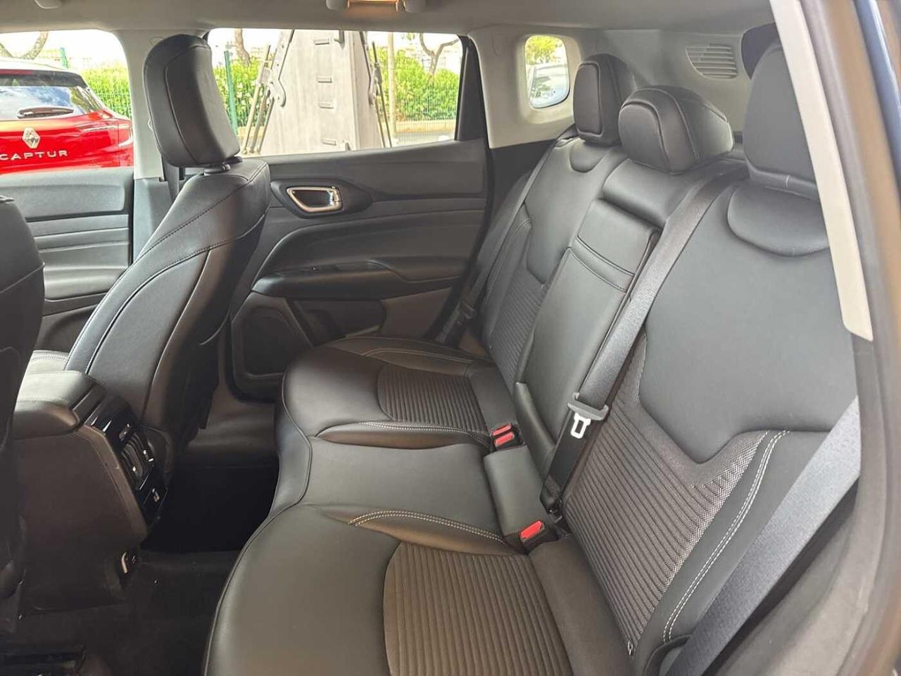 Jeep Jeep Compass usata, con 6 marce