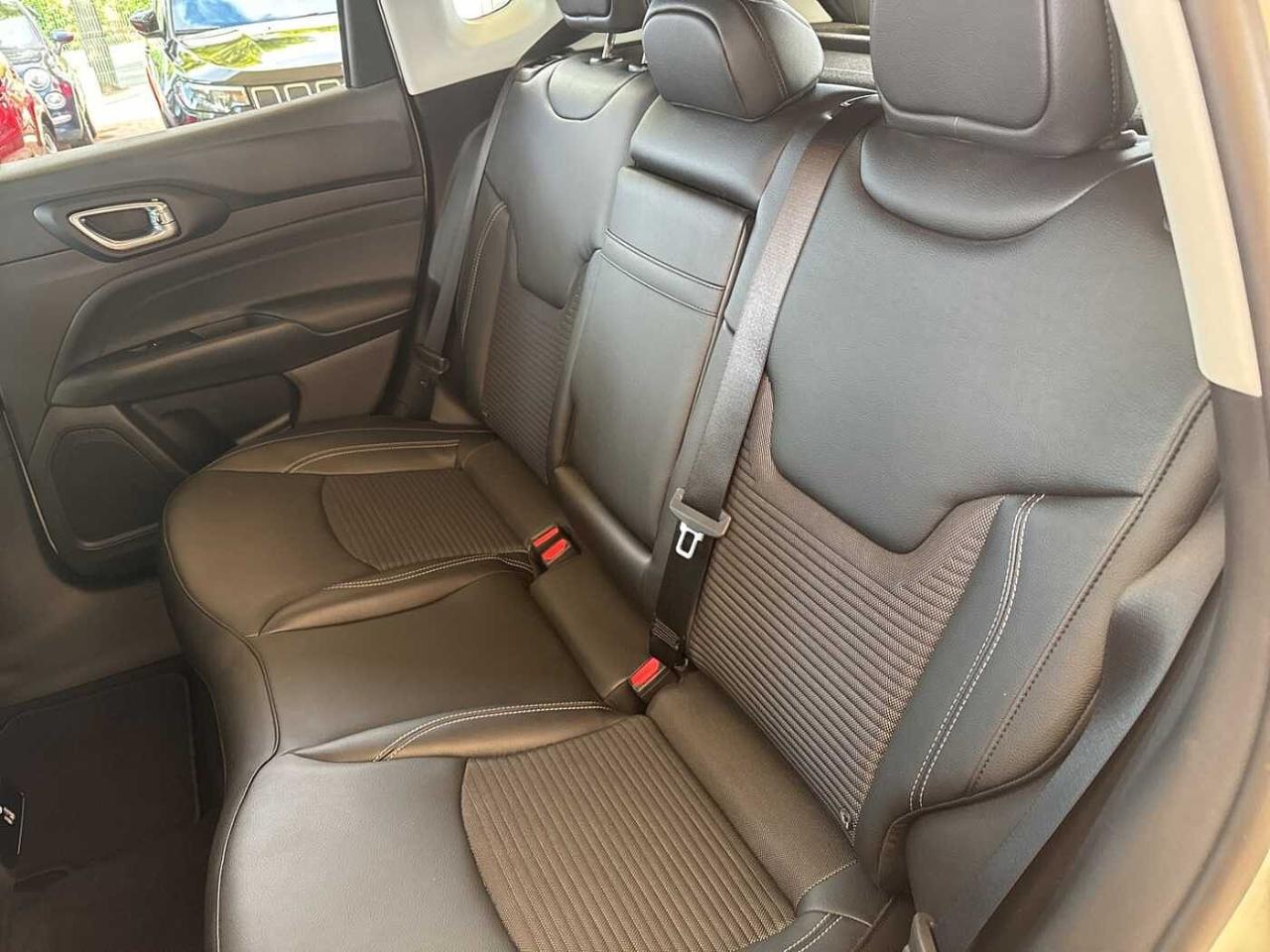 Jeep Jeep Compass usata, con 6 marce