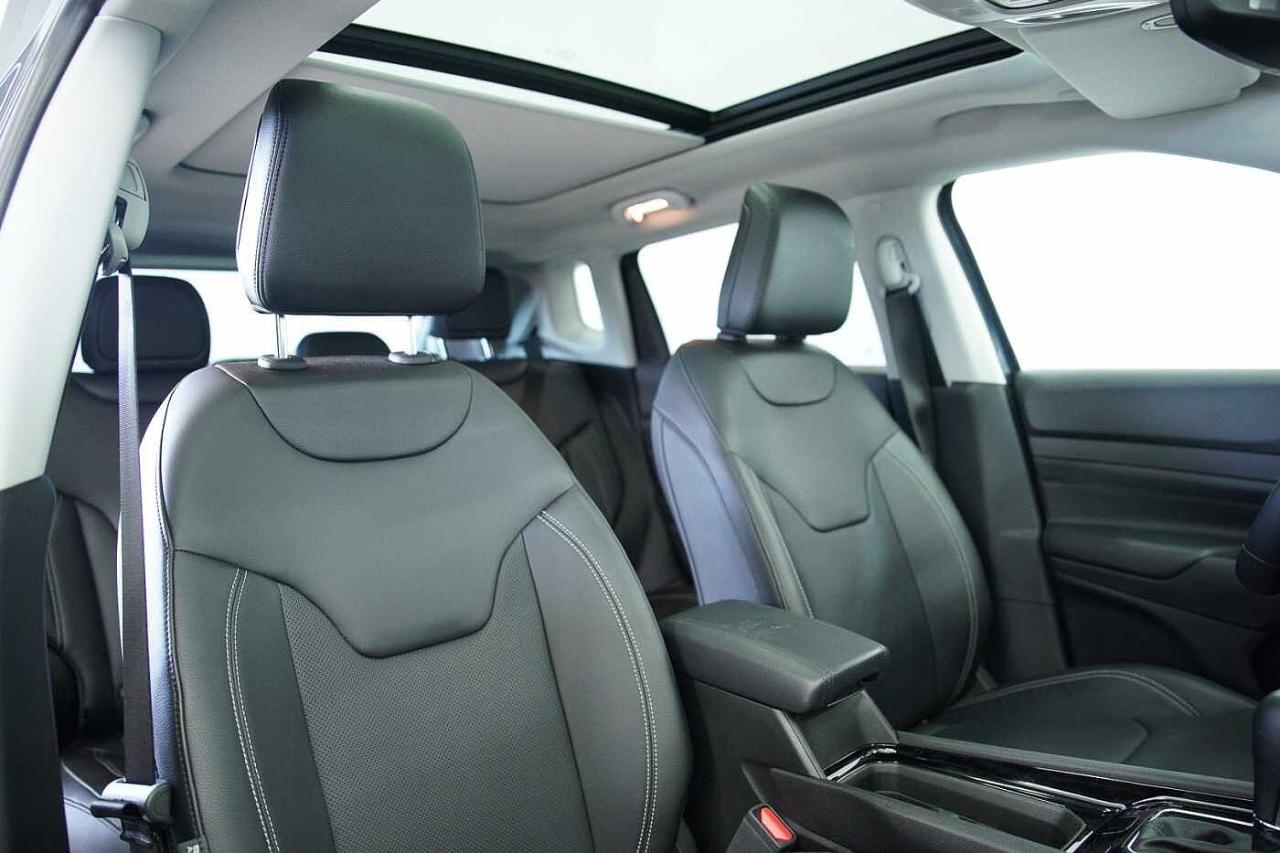 Jeep Jeep Compass usata, con cornice cristalli cromata