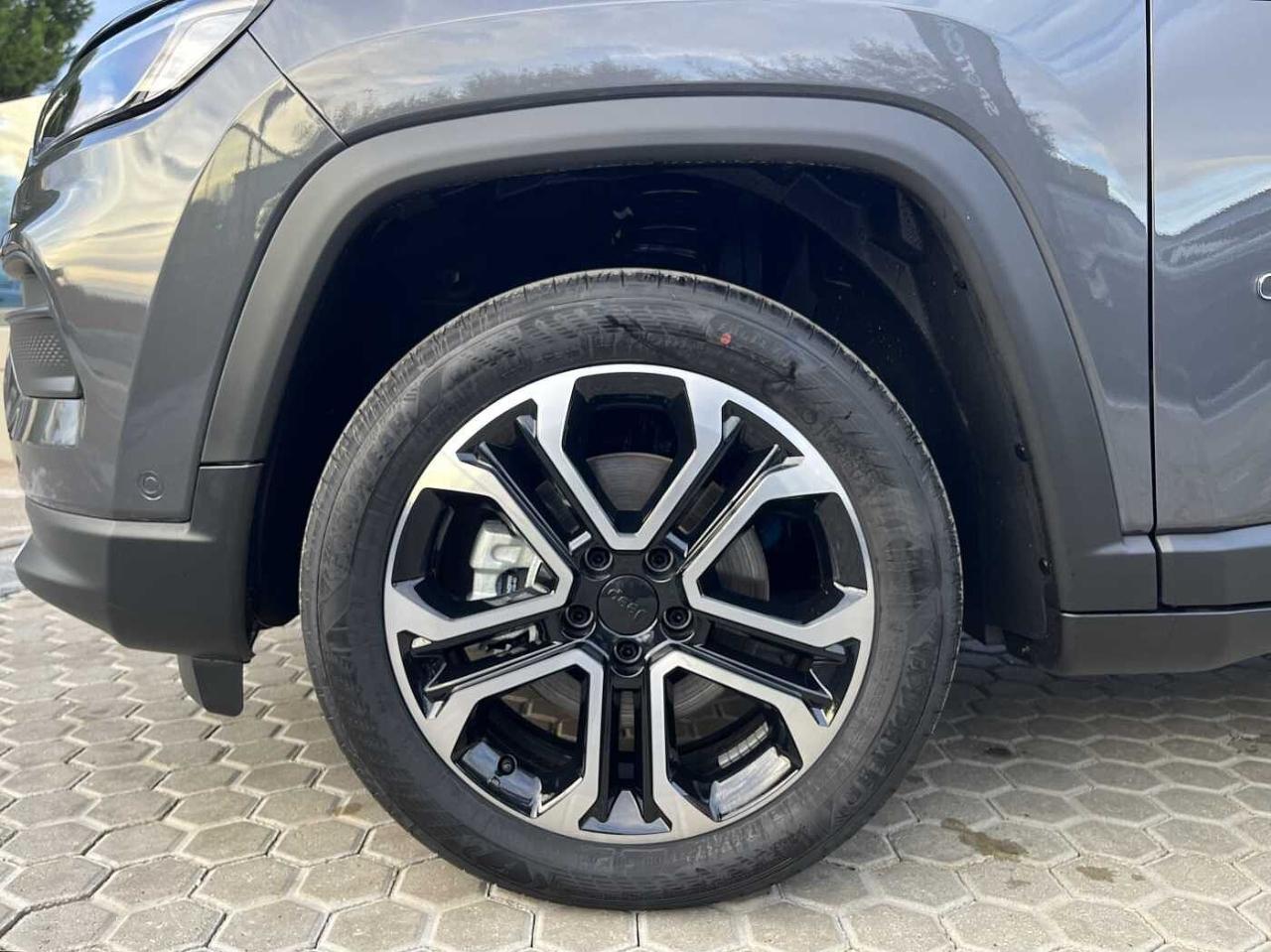 Jeep Jeep Compass usata, con 4 cilindri