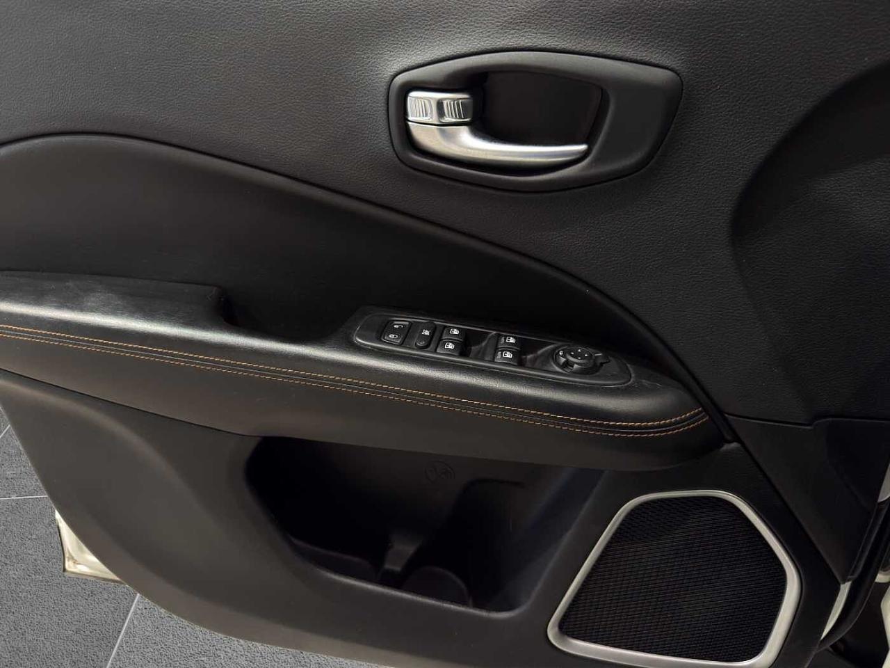 Jeep Jeep Compass usata 24