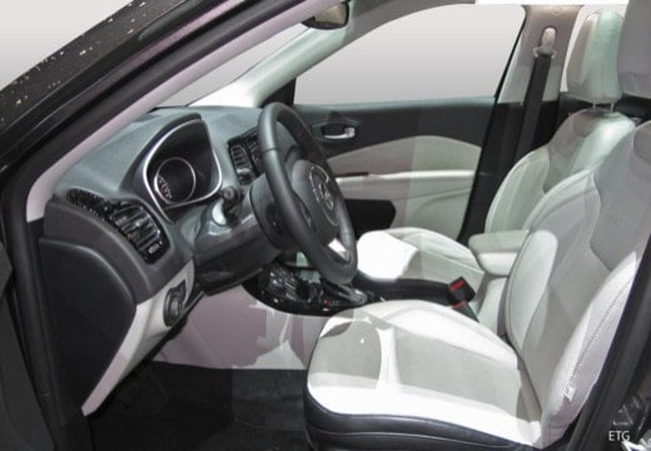 Jeep Compass - Foto 3