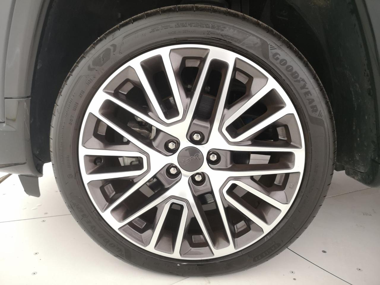 Jeep Jeep Compass usata, con fendinebbia