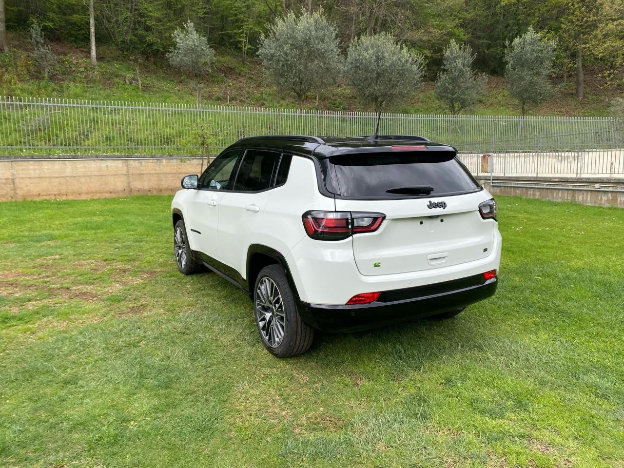 Jeep Jeep Compass usata 28