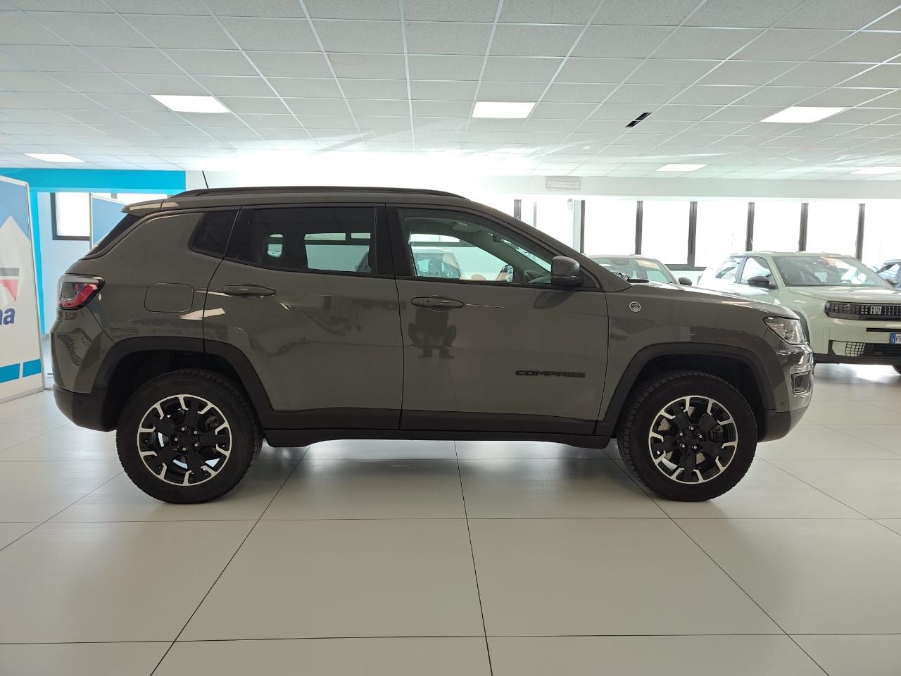 Jeep Jeep Compass usata 16