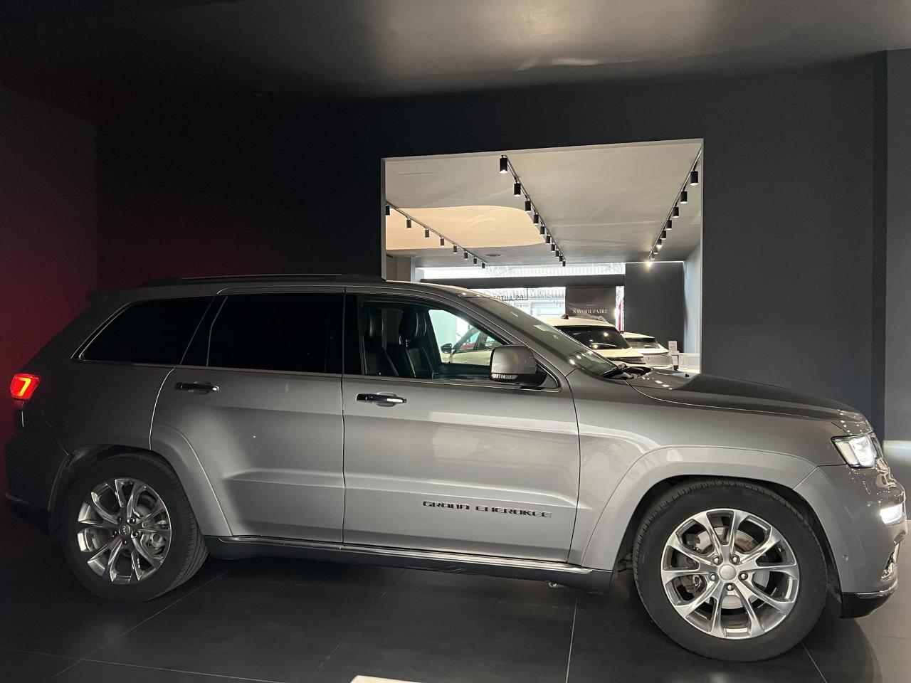 Jeep Jeep Cherokee usata 19