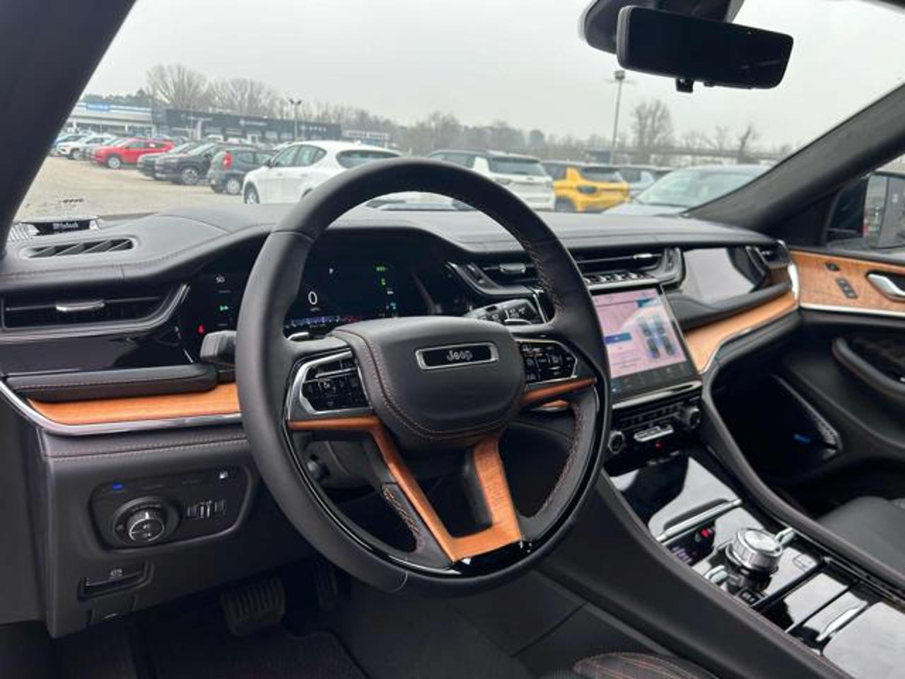 Jeep Jeep Cherokee usata, con autoradio