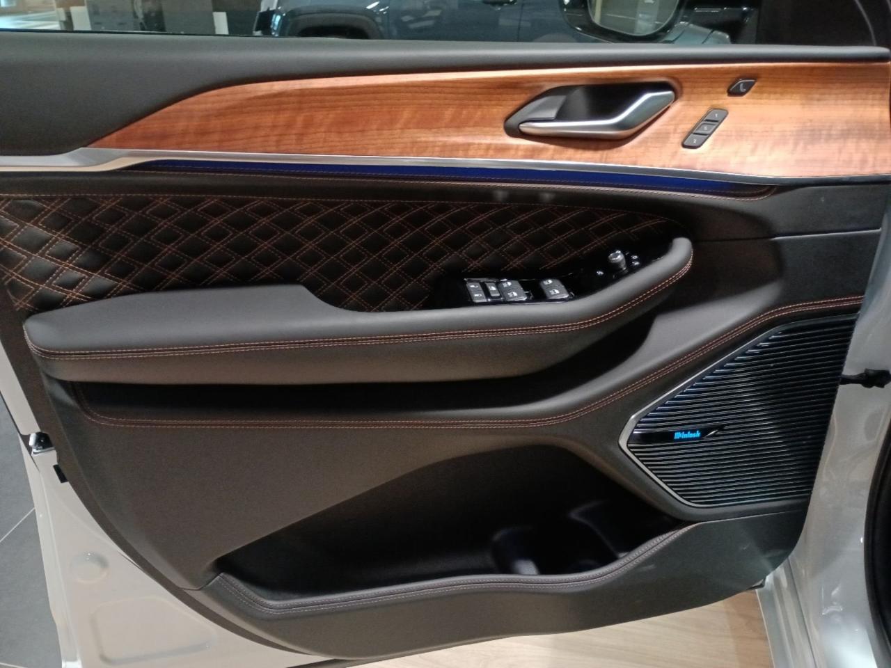 Jeep Jeep Cherokee usata, con fendinebbia