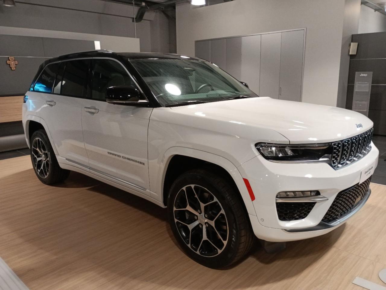 Jeep Jeep Cherokee usata 27