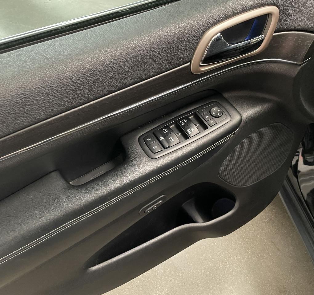 Jeep Jeep Cherokee usata, con autoradio