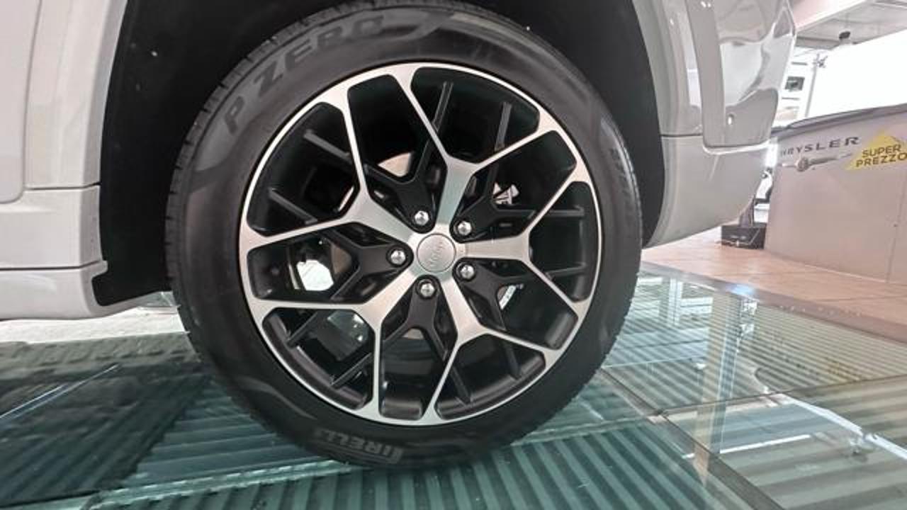 Jeep Jeep Cherokee usata, con Tettuccio apribile