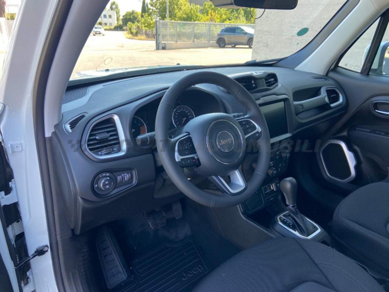 Jeep Jeep Renegade usata, con autoradio