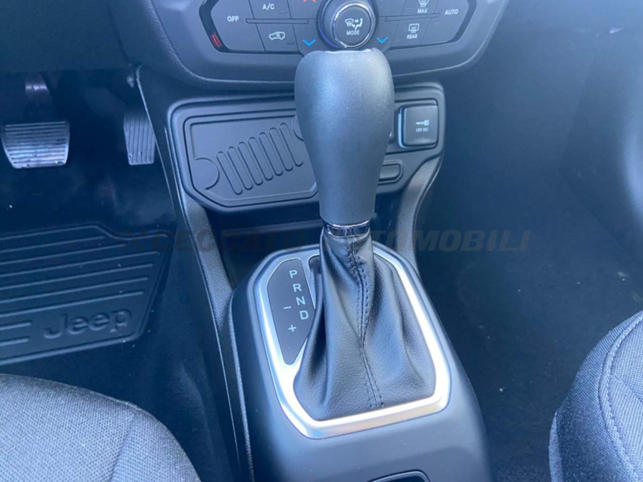 Jeep Jeep Renegade usata, con park distance control