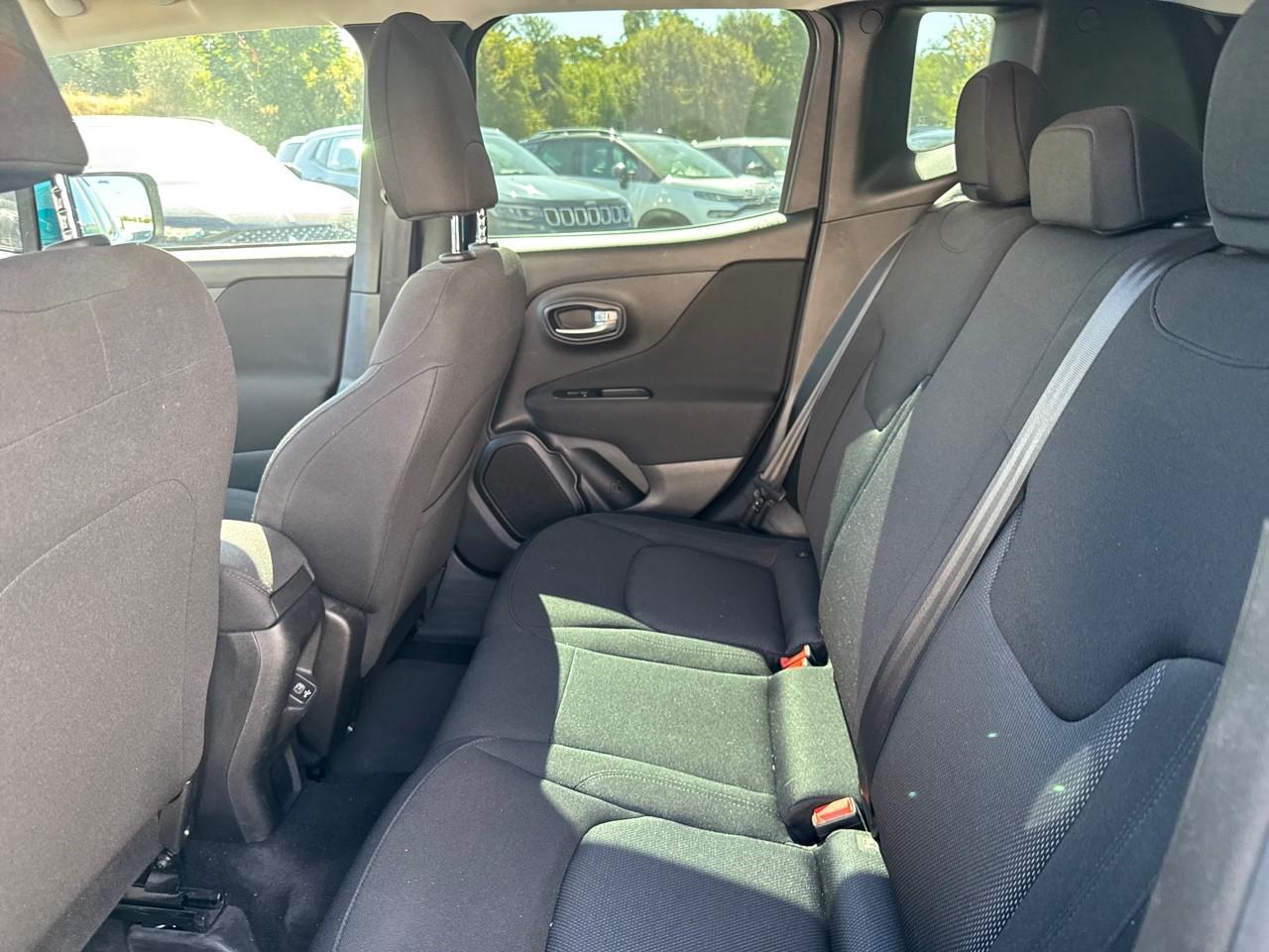 Jeep Jeep Renegade usata, con 3,5 display multifunzionale pannello strumenti 1 e 8,9, 8,4 display multifunzionale touch screen, plancia 1 e 21,3