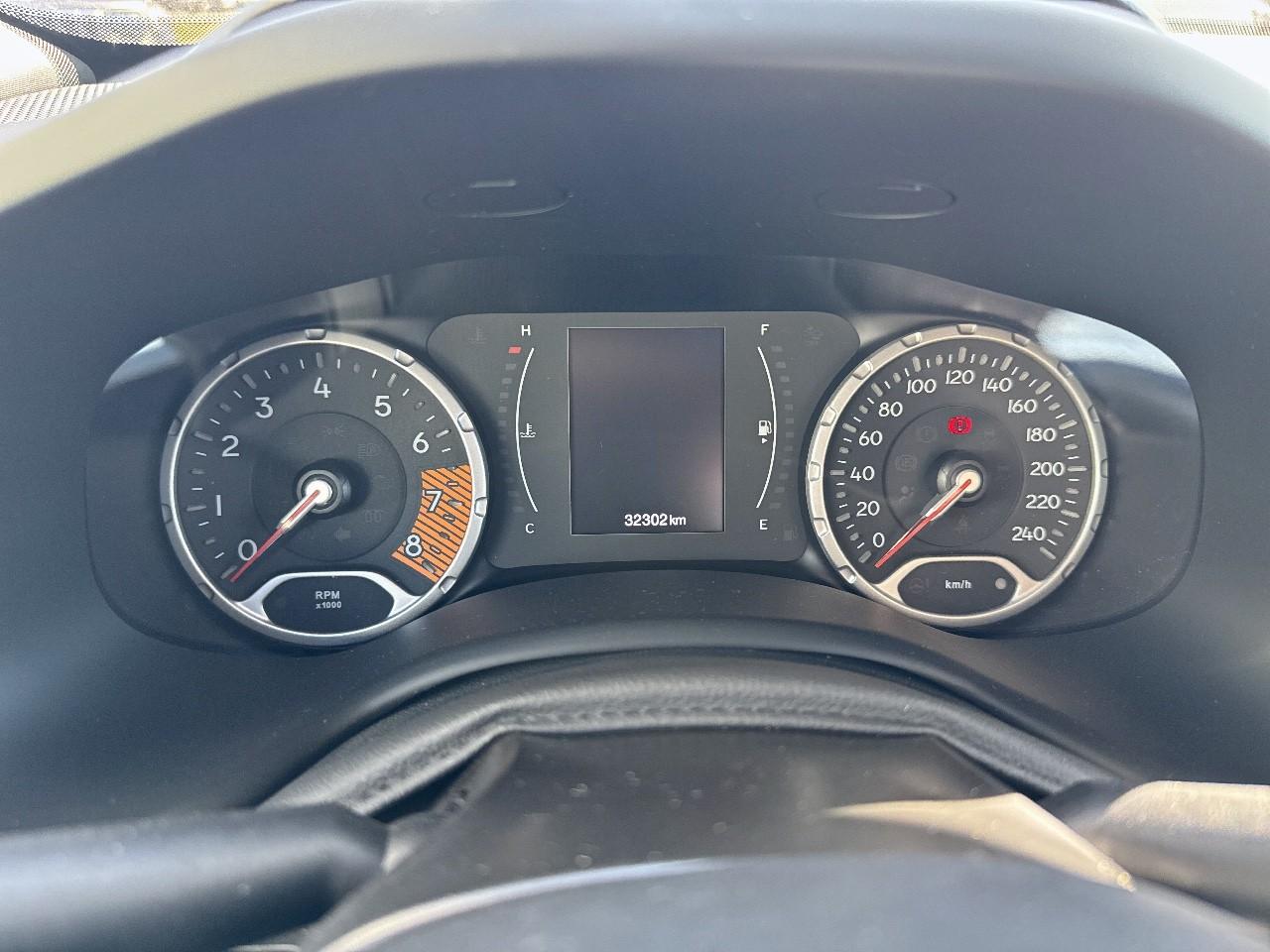 Jeep Jeep Renegade usata, con 6 altoparlanti