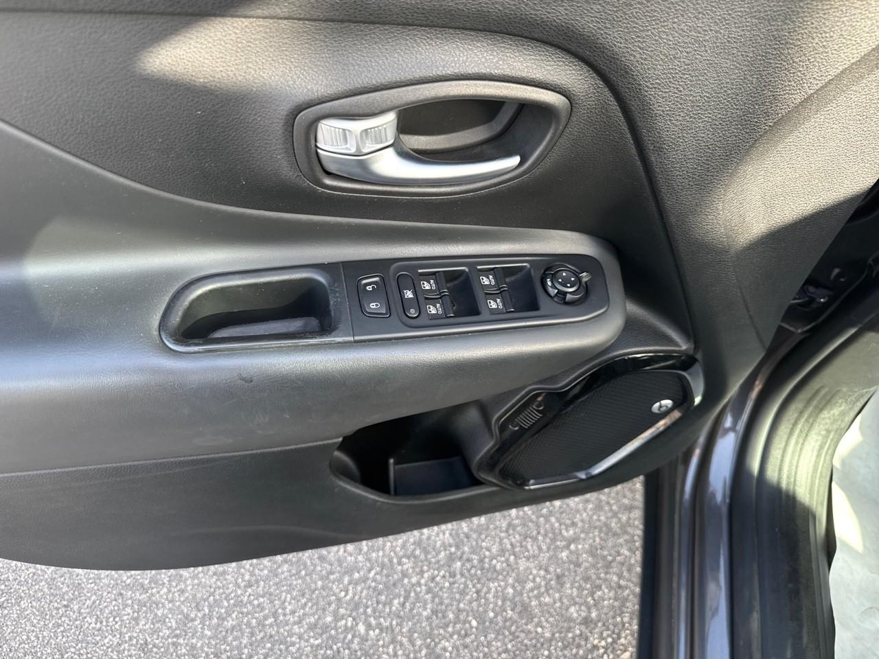 Jeep Jeep Renegade usata, con airbag laterali a tendina ant./post.