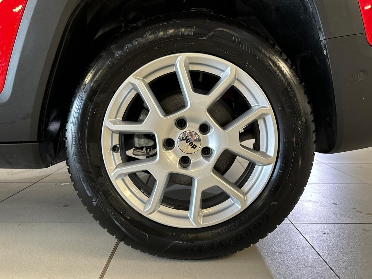 Jeep Jeep Renegade usata, con 6 altoparlanti