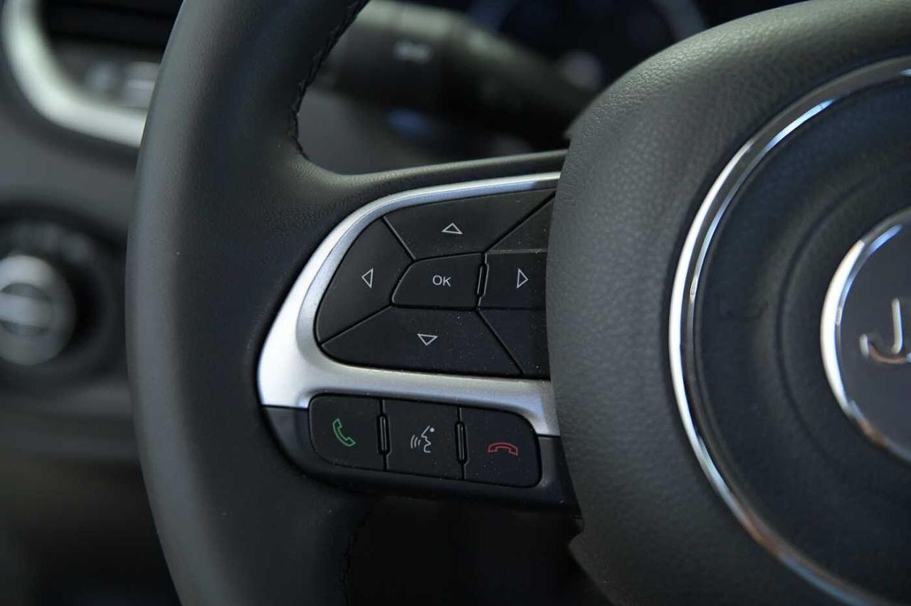 Jeep Jeep Renegade usata, con barre/griglia porta tutto