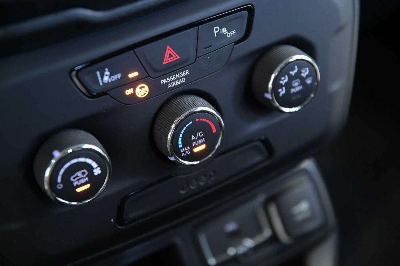 Jeep Jeep Renegade usata, con fari fendinebbia