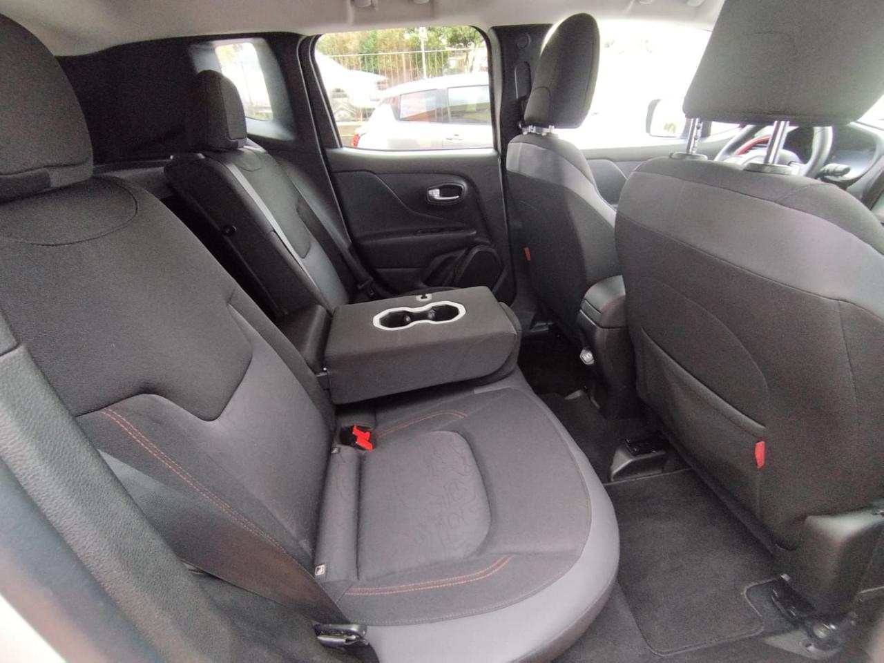 Jeep Jeep Renegade usata, con fendinebbia