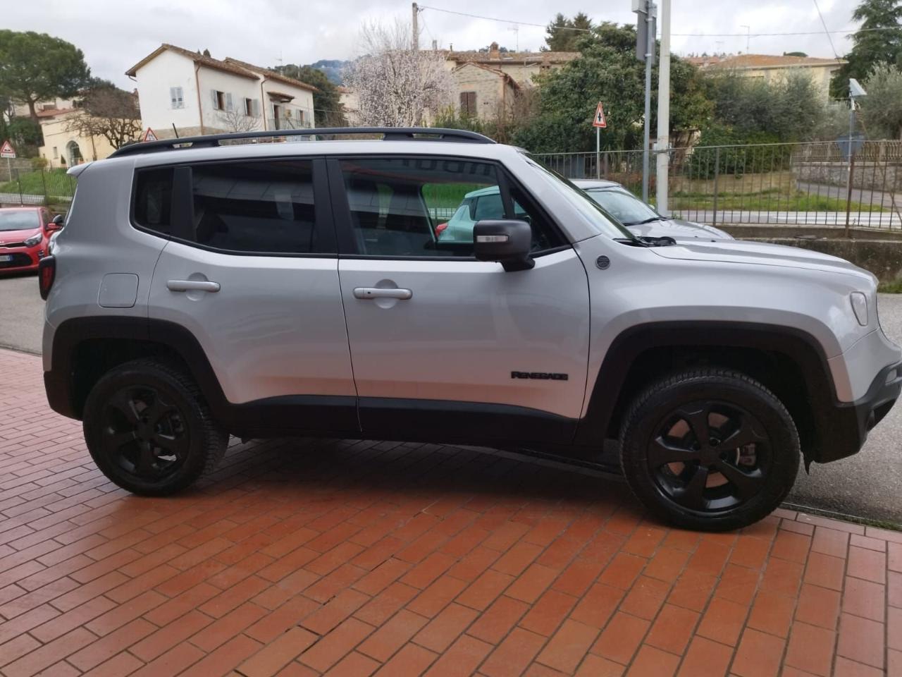 Jeep Jeep Renegade usata 16