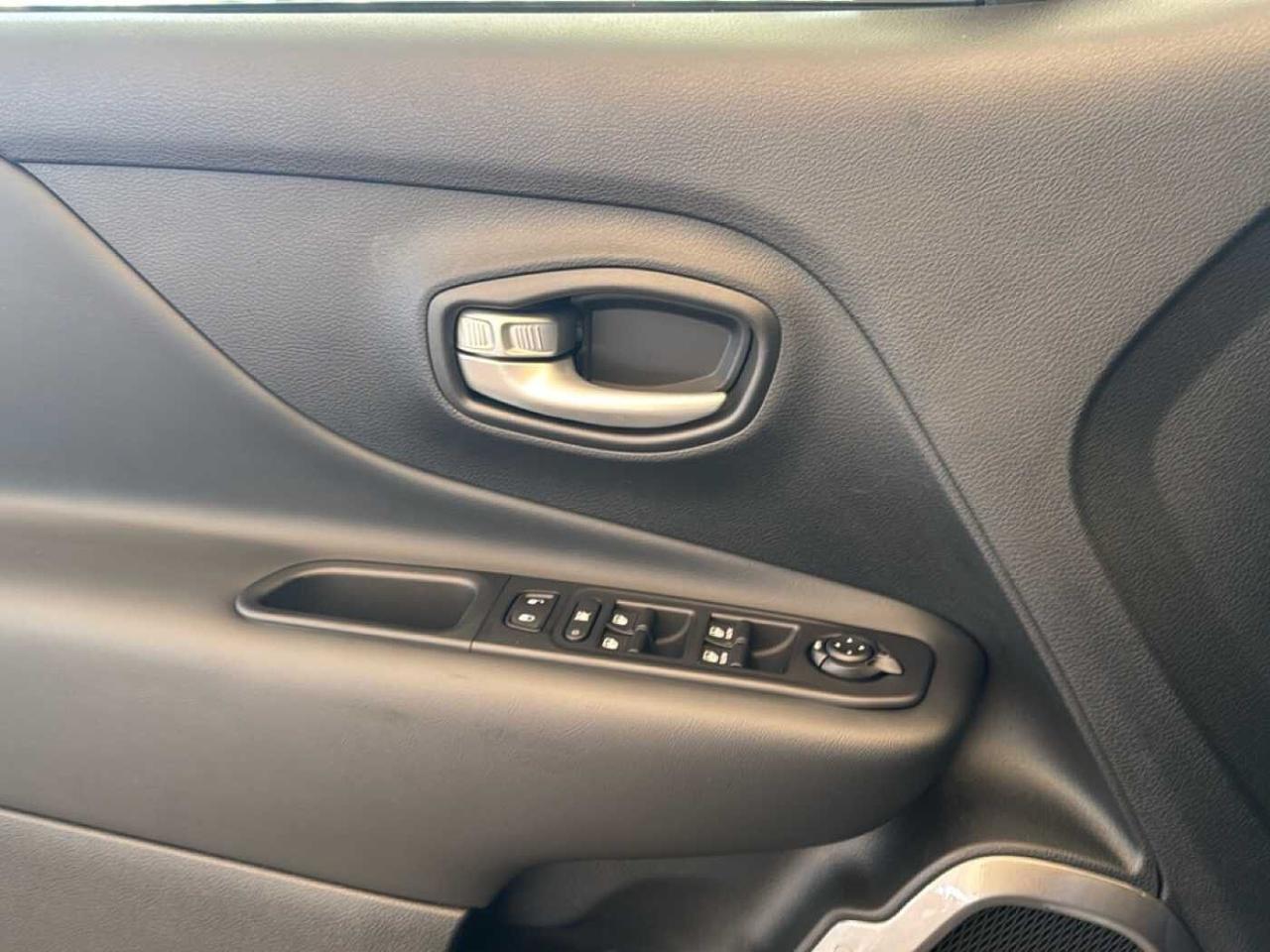 Jeep Jeep Renegade usata 8