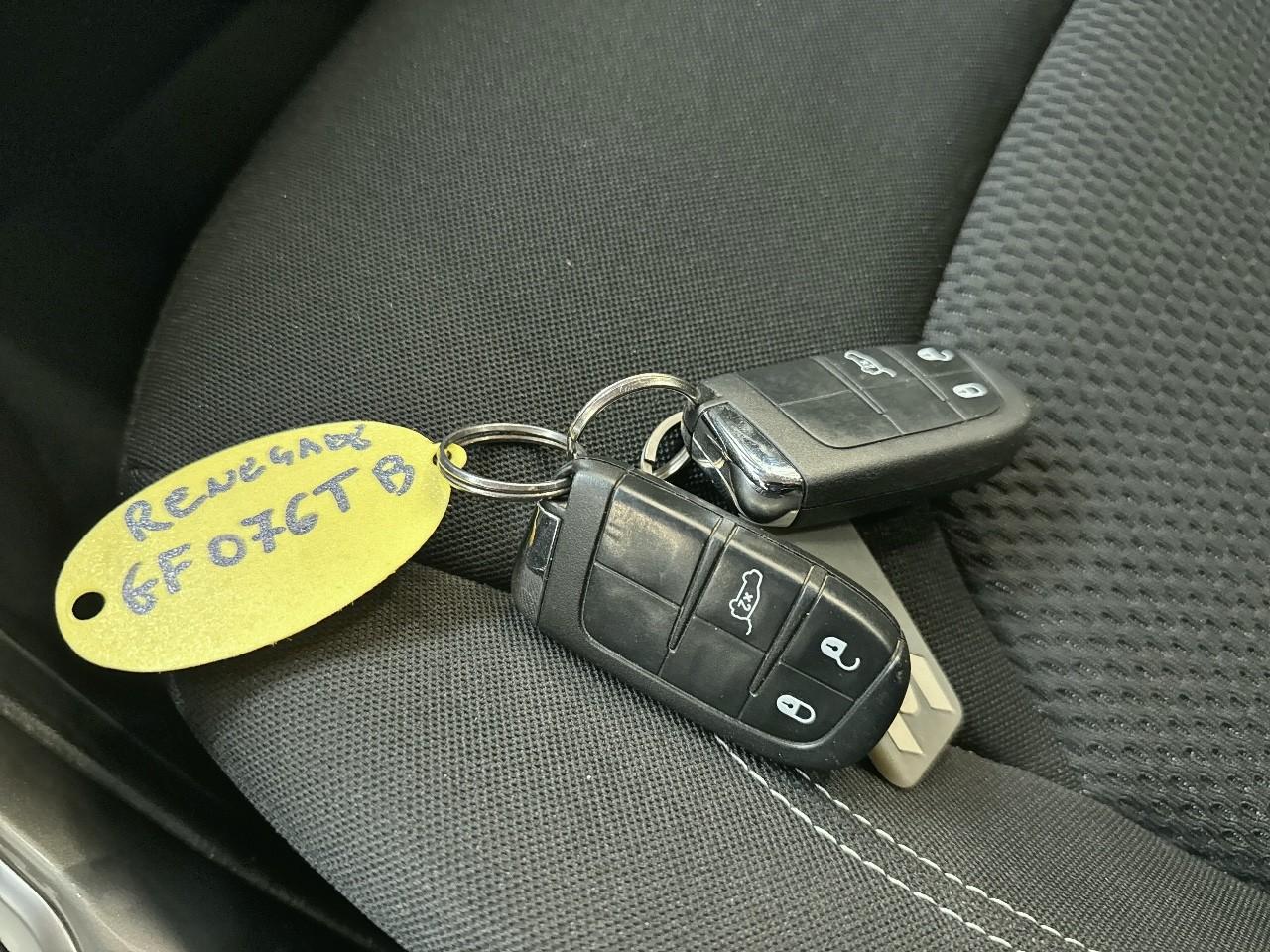 Jeep Jeep Renegade usata 8