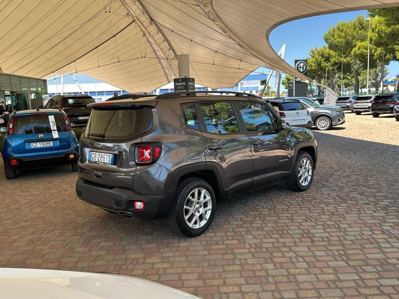 Jeep Jeep Renegade usata 16