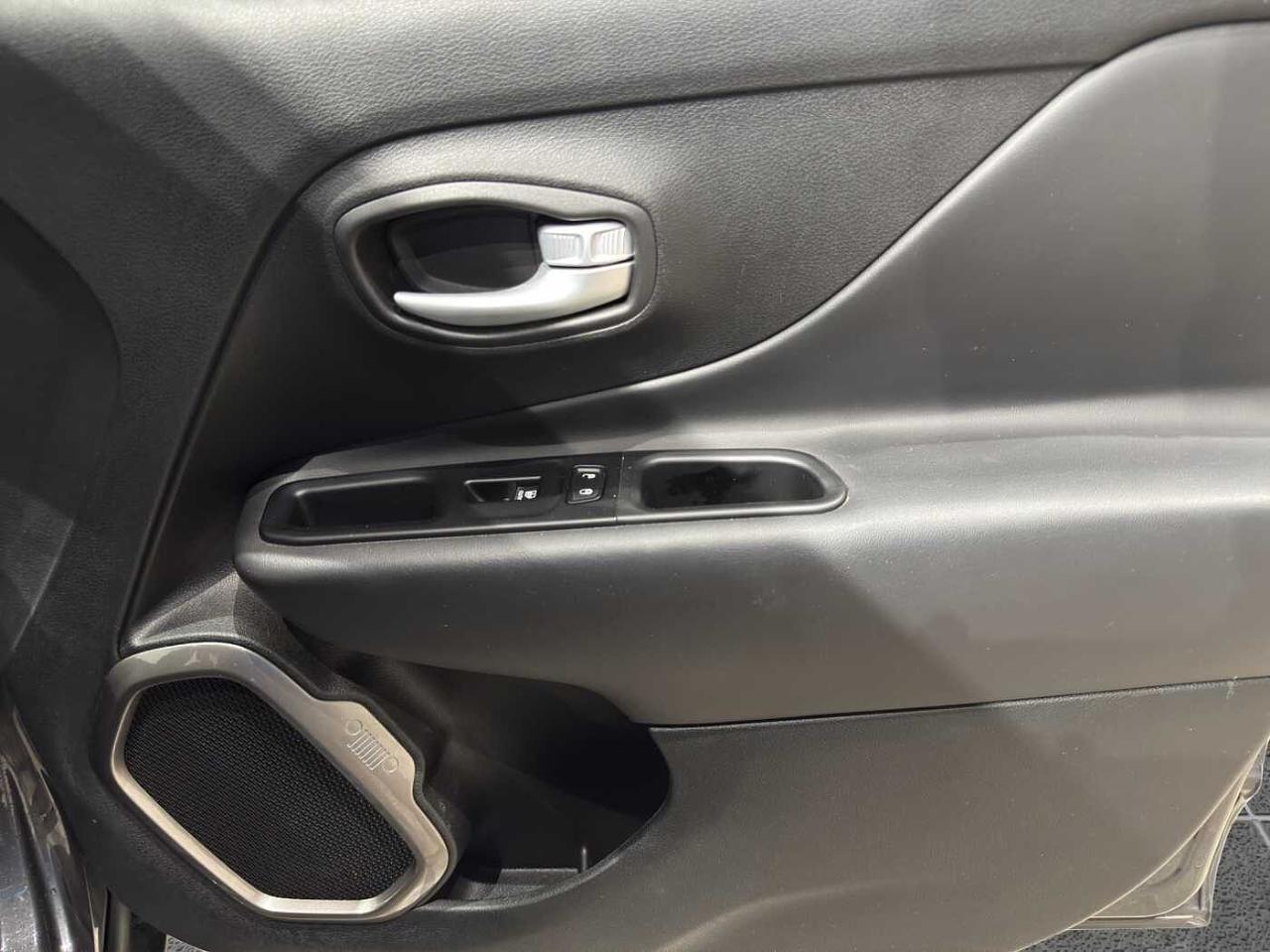 Jeep Jeep Renegade usata 9