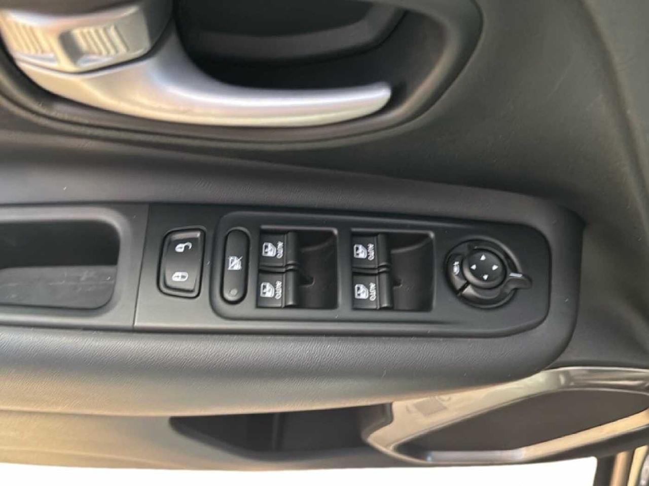 Jeep Renegade - Foto 3