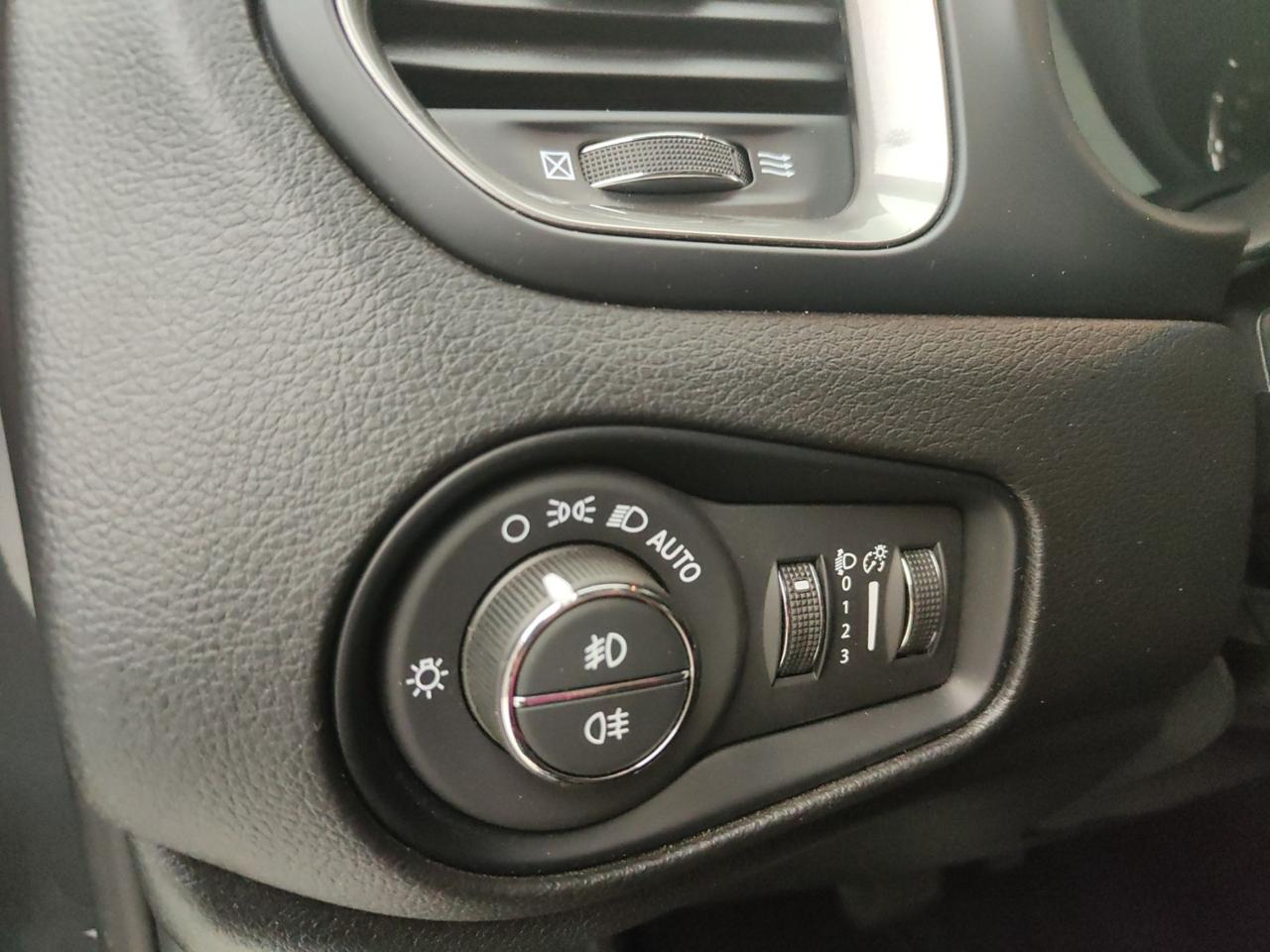 Jeep Renegade - Foto 3