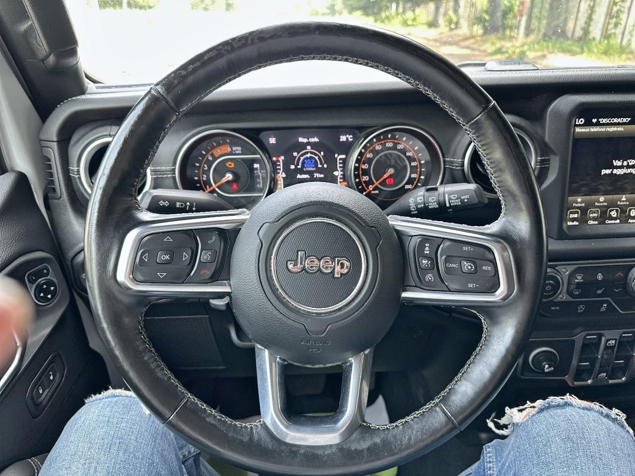 Jeep Jeep Wrangler usata, con 7,0 display multifunzionale pannello strumenti 1 e 17,8, 8,4 display multifunzionale touch screen, plancia 1 e 21,3